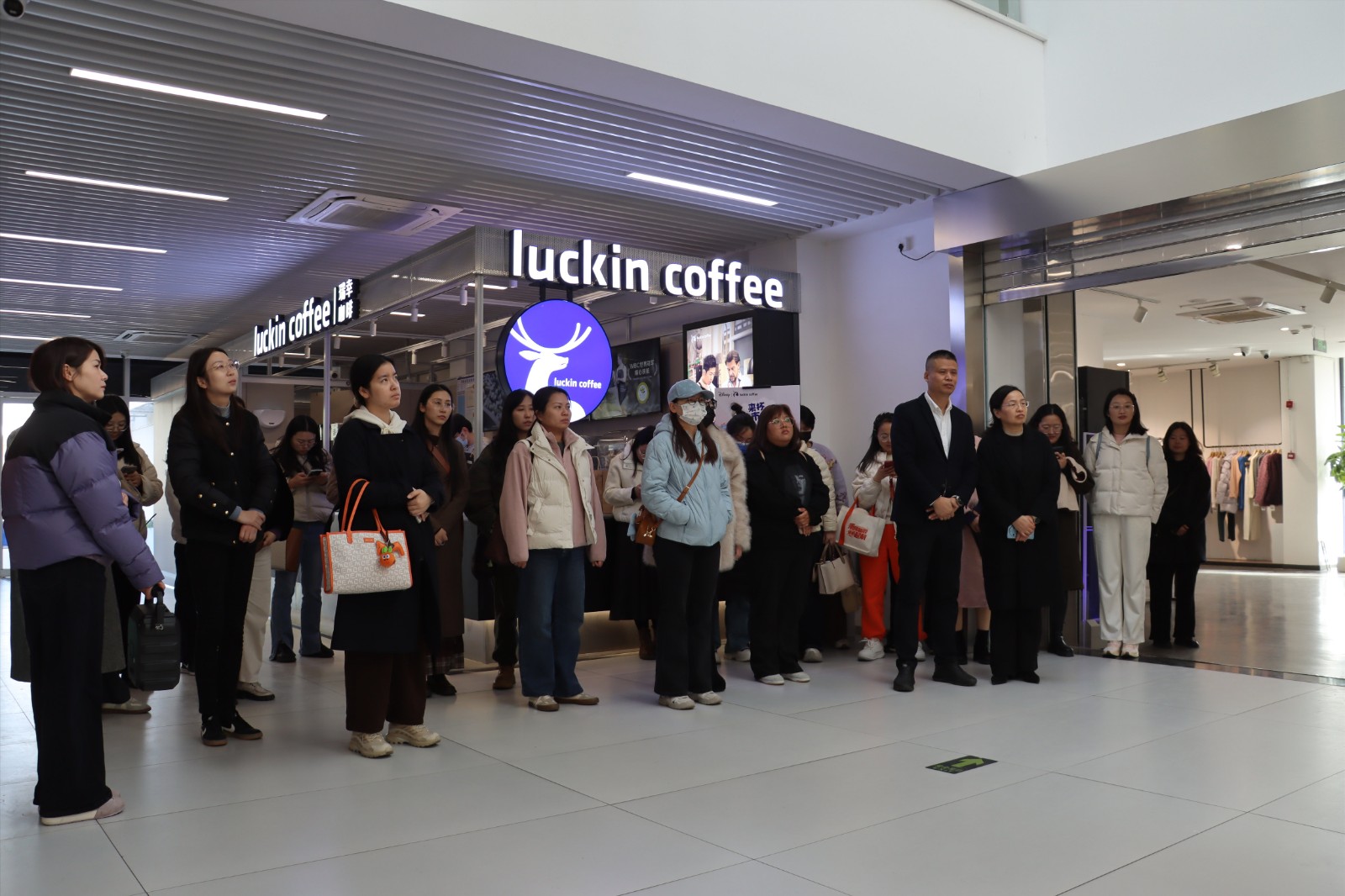 1764810426.jpg JAtCdalBsAA_6960_4640_已压缩.jpg