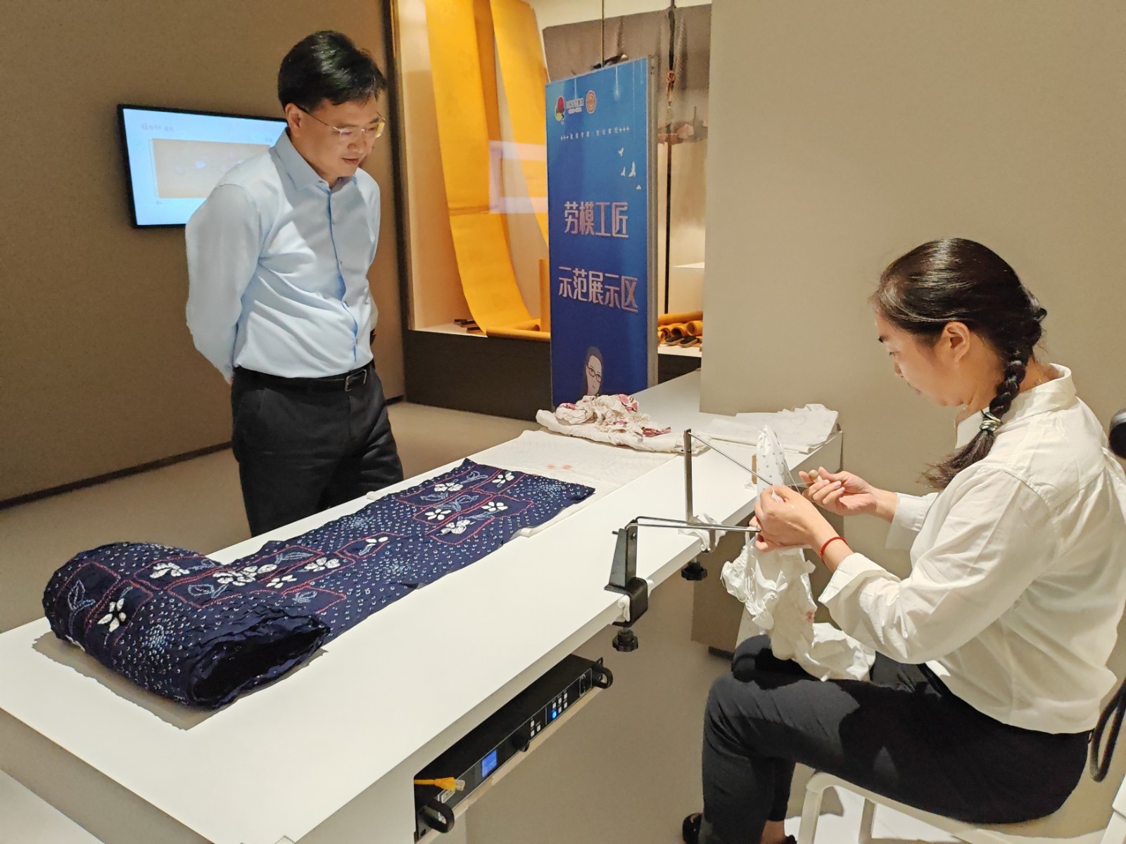 1760664842.jpg 4-官网.jpg